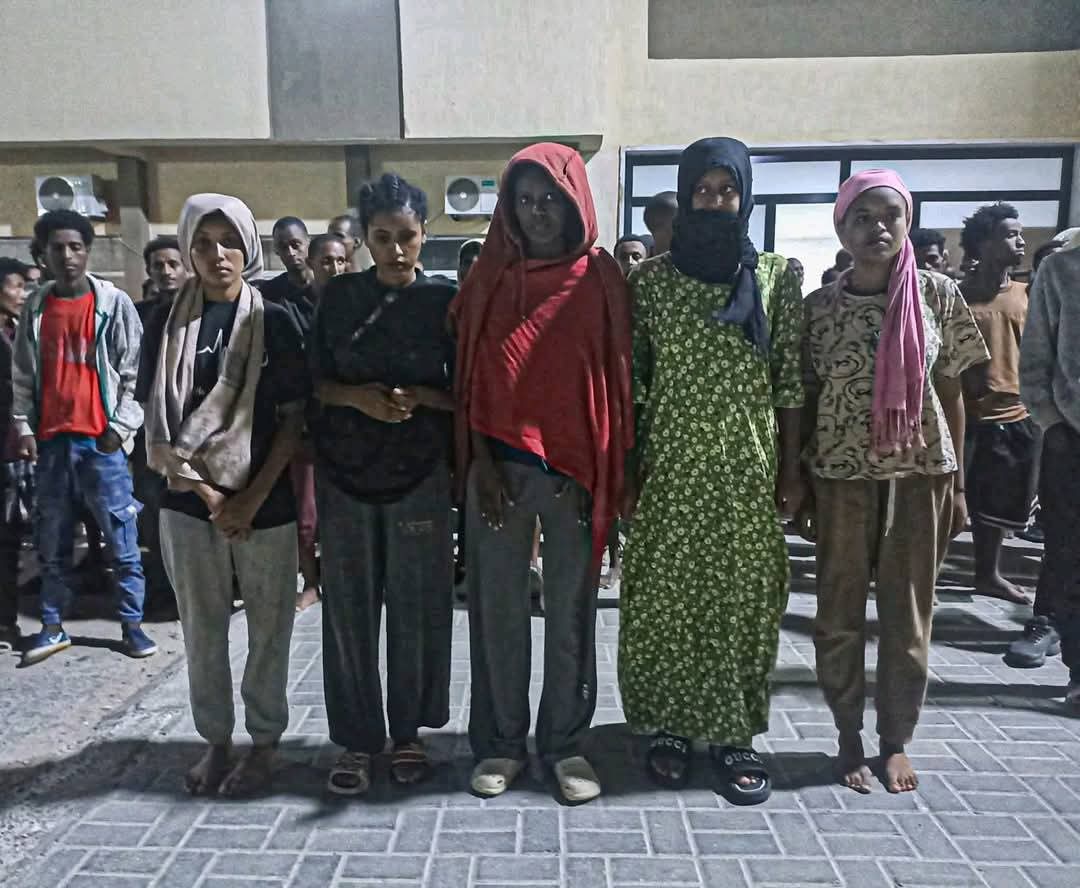 عاجل | أجدابيا  ضبط تشكيل عصابي احتجز أكثر من 100 مهاجر لأغراض الابتزاز